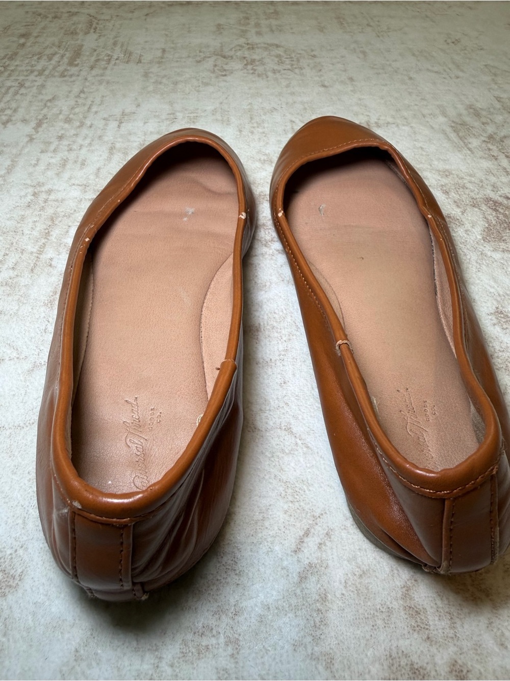 Universal Thread Tan Leather Ballet Flats Women’s 8.5W - Picture 2 of 7